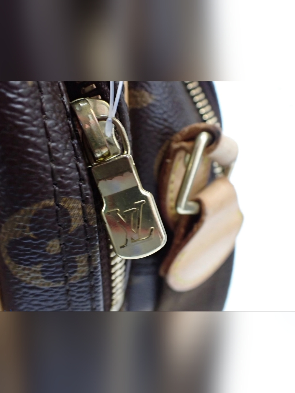 Louis Vuitton Crossbody Bag Reporter PM Monogram Unisex With Dust Bag - Picture 11 of 12